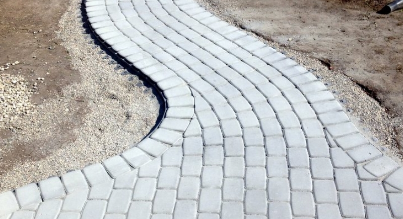 Yard Busters Landscaping - Paving Stone Expert